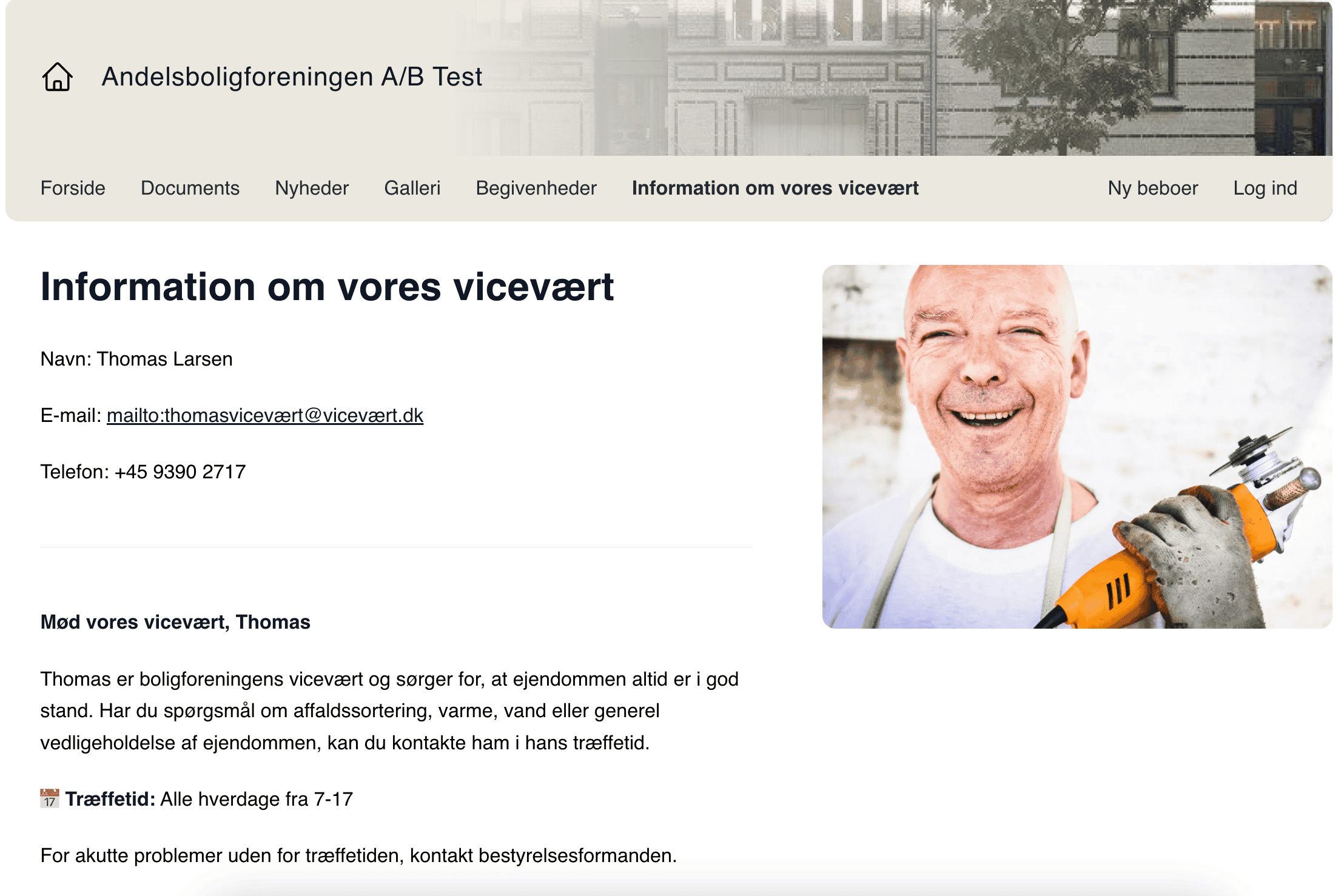 Foreningshjemmeside der beskriver viceværten og kontaktoplysninger